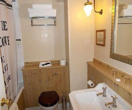 The Fountain Inn Ingbirchworth Екстериор снимка